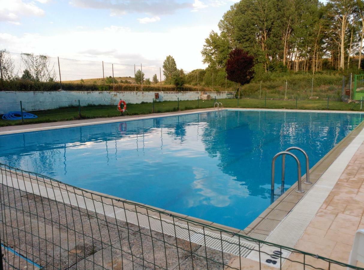 Apartamento Ribera Del Duero Reserva Tubilla del Lago Dış mekan fotoğraf